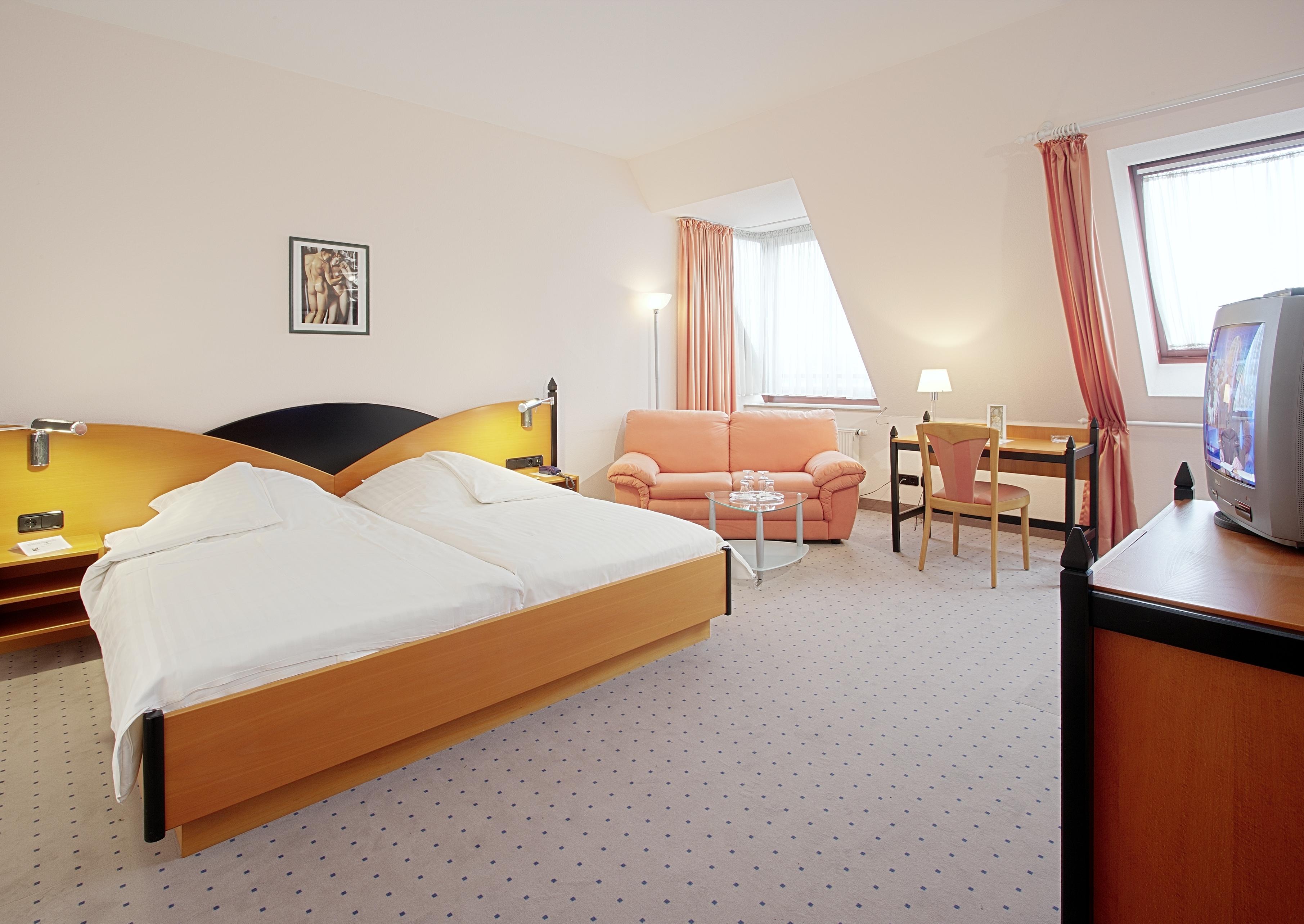 Tryp By Wyndham Kassel City Centre Kamer foto