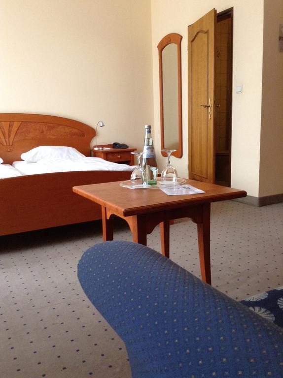 Tryp By Wyndham Kassel City Centre Kamer foto